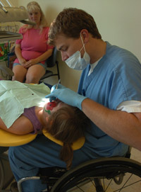 dentist-1-200